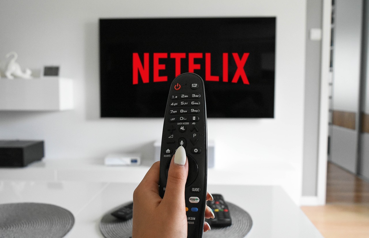 A Netflix fejlődése: Az egyszerű DVD-kölcsönzőtől a streaming óriásig