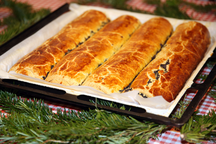 A t&ouml;k&eacute;letes bejgli k&eacute;sz&iacute;t&eacute;se: Mesteri tippek &eacute;s tr&uuml;kk&ouml;k