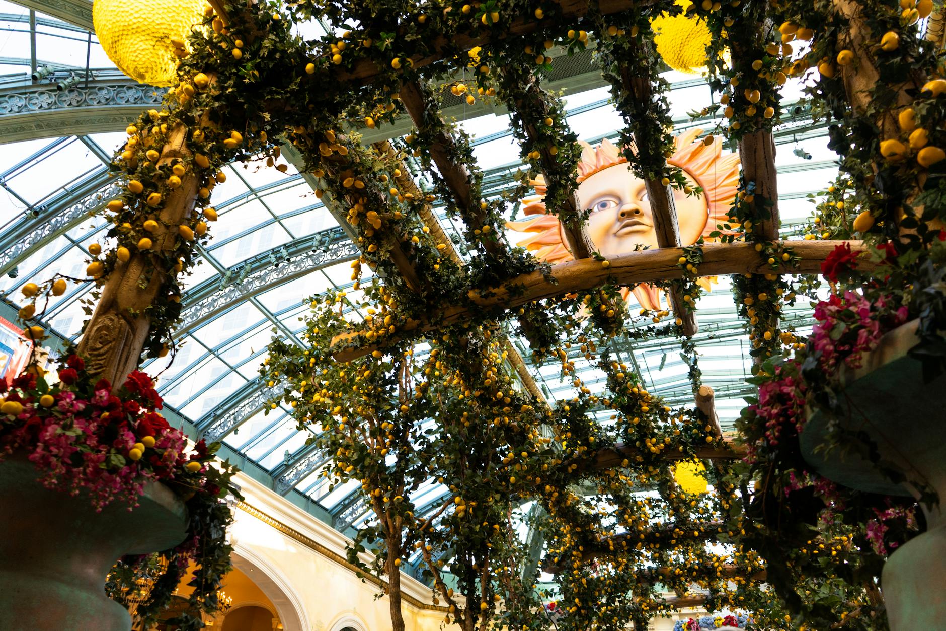 Pergolák otthoni kényelemhez: Stílusos és Funkcionális Megoldások